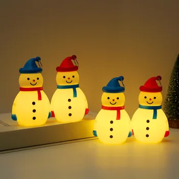 Decorações de natal para Crianças Portátil Nova Luz da Noite do Diodo emissor de Luz do Boneco de neve Pingente de Layout de Adereços