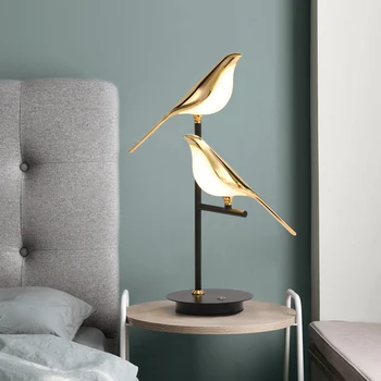 A nova lâmpada de mesa led pós-moderno galvanoplastia pássaro dourado jardim de leitura, lâmpada de mesa do quarto de estudo sala de lâmpada do assoalho