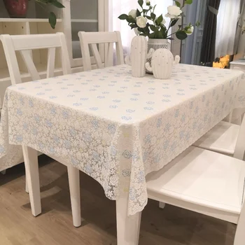A toalha de mesa é leve e luxuoso, com um moderno, simples, impermeável, anti escaldante, e anti óleo de forma retangular